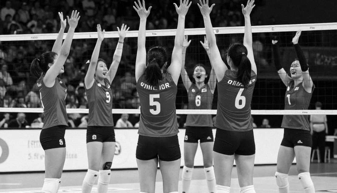 Ánh Thảo 17 tuổi và bài toán 12 người: Vì sao tuyển bóng chuyền nữ Việt Nam đang đứng trước cuộc khủng hoảng âm thầm nhất lịch sử?