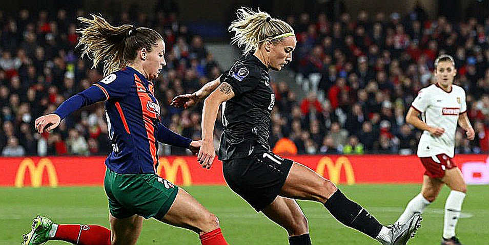 Van Dijk lệch cánh phải và canh bạc chiến thuật của Hà Lan tại Thessaloniki